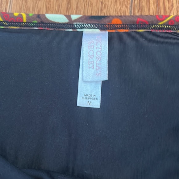 VICTORIA SECRET BOHO PRINT BIKINI BOTTOM WITH COVER UP IN SIZE MEDIUM - Picture 3 of 5